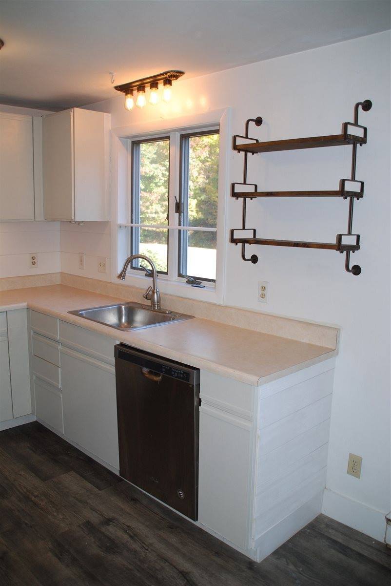 23 Old Stagecoach Road, Epping, NH 03042