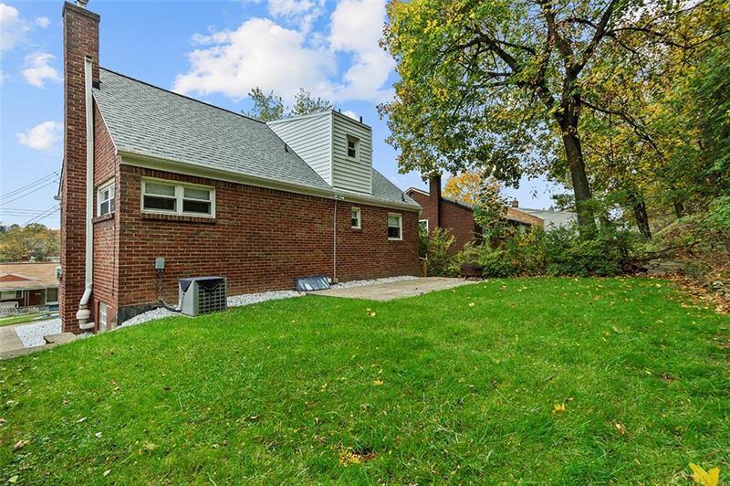 424 Pearce Rd, Pittsburgh, PA 15234