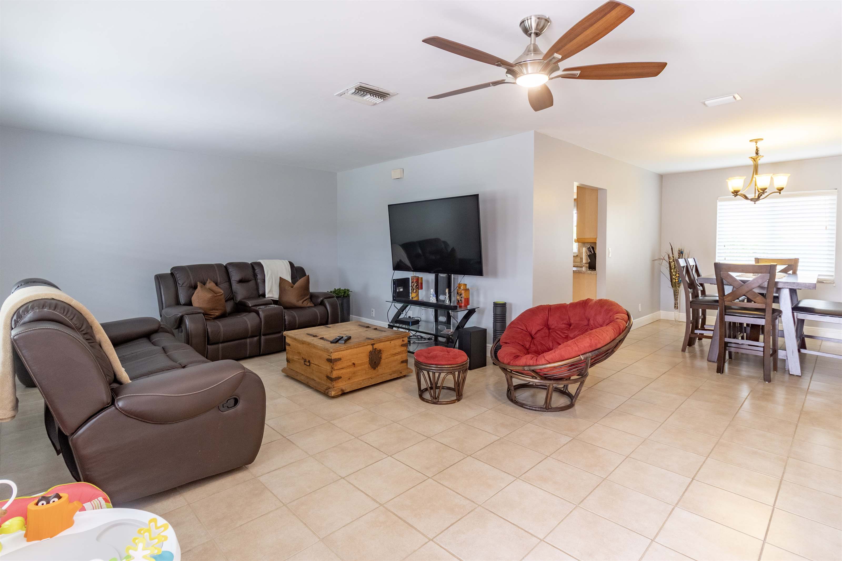 3593 Kitely Ave, Boynton Beach, FL 33436