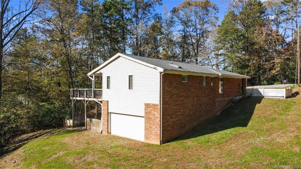 115 Hickory Point Court, Statesville, NC 28677