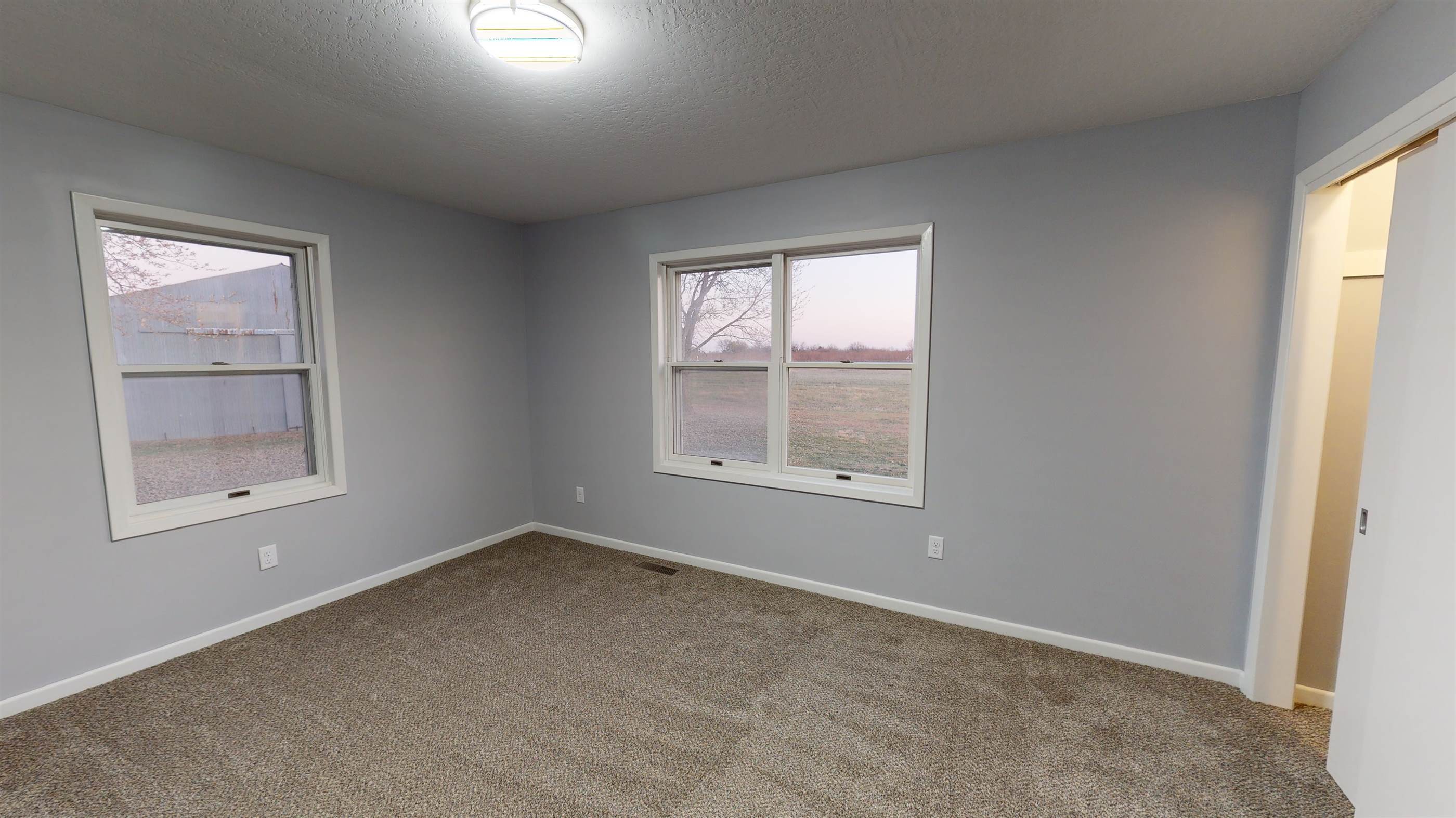 6548 SE Ratner RD, Berryton, KS 66409