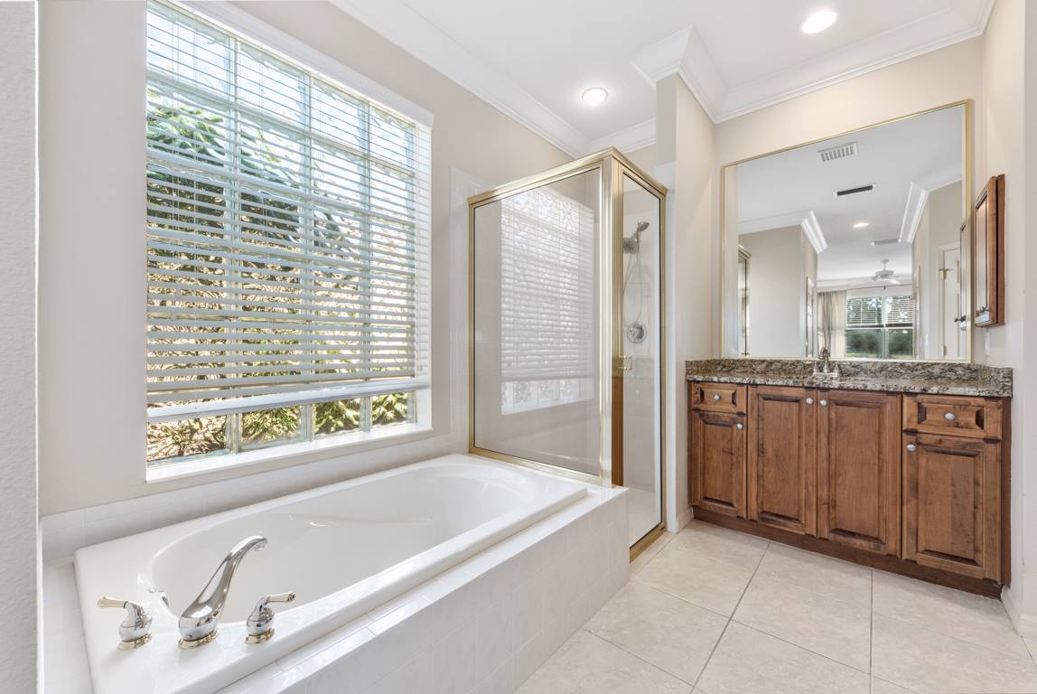 560 Crane Prairie Way, Osprey, FL 34229