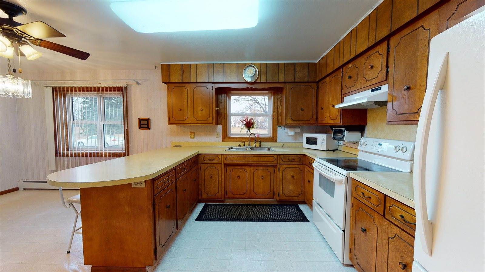 607 Ave B East, McClusky, ND 58463