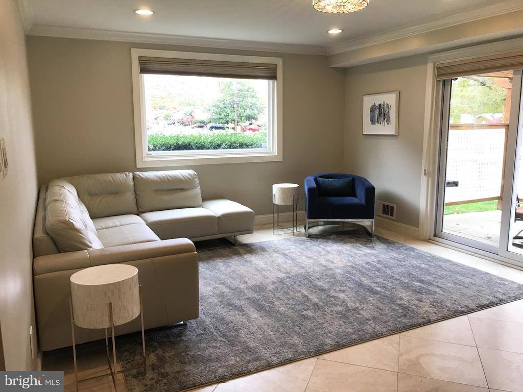 800 Hillsboro Drive, Silver Spring, MD 20902