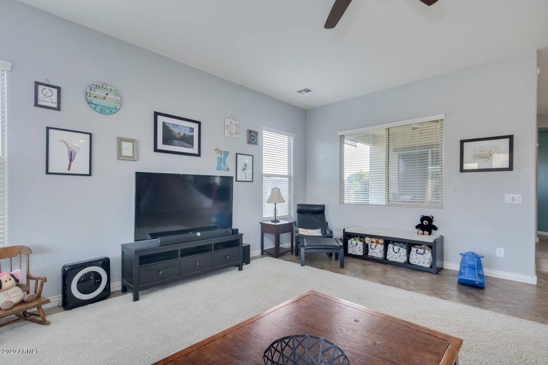 20266 East Russet Road, Queen Creek, AZ 85142