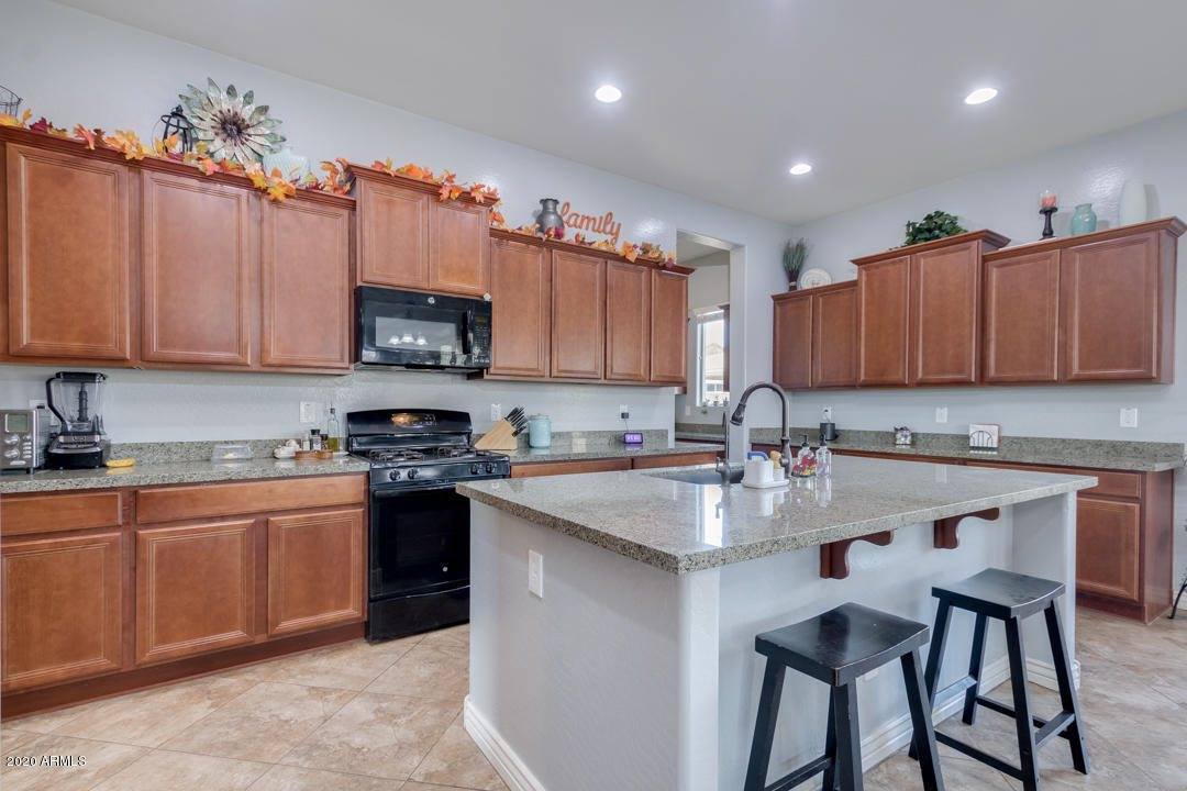 20266 East Russet Road, Queen Creek, AZ 85142