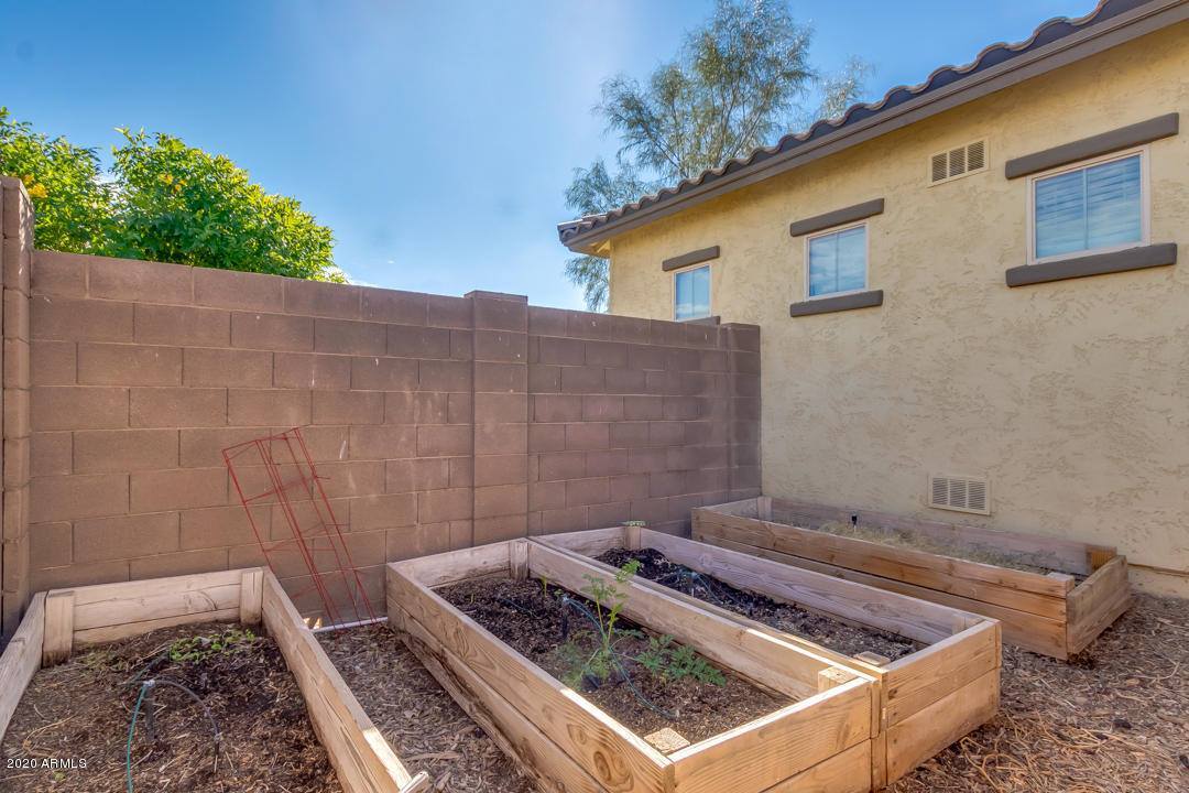 20266 East Russet Road, Queen Creek, AZ 85142