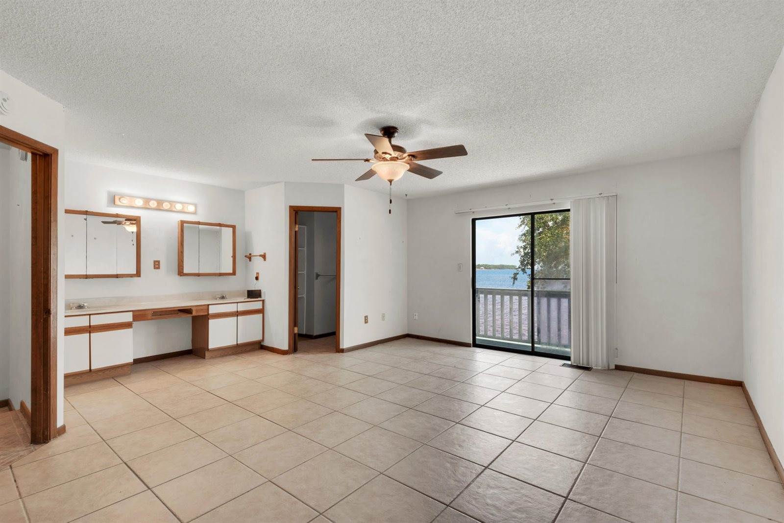 155 Dolphin Cove, Unit 5, Freeport, FL 32439