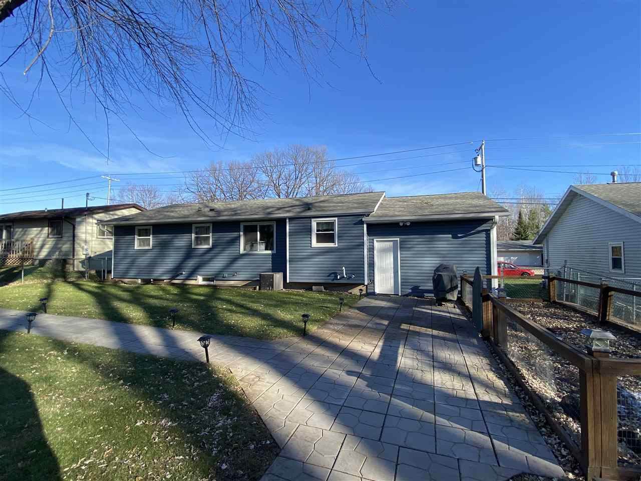 1608 S Washington Avenue, Marshfield, WI 54449