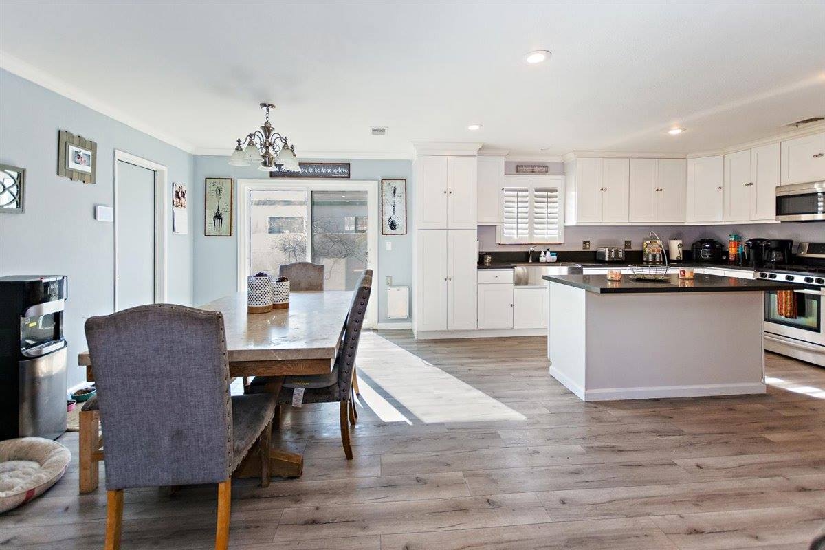 865 North 4th Avenue, Upland, CA 91786