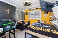 865 North 4th Avenue, Upland, CA 91786