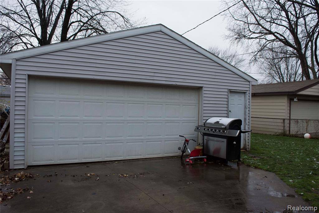 5919 Deering Street, Garden City, MI 48135