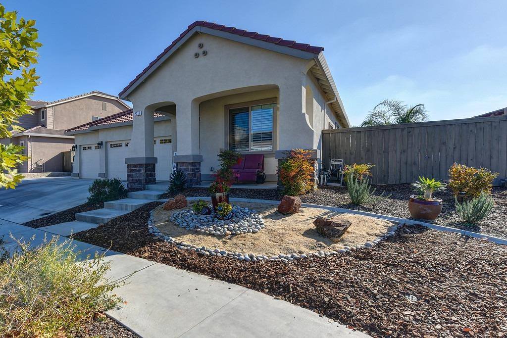 2717 Lincoln Airpark Drive, Lincoln, CA 95648