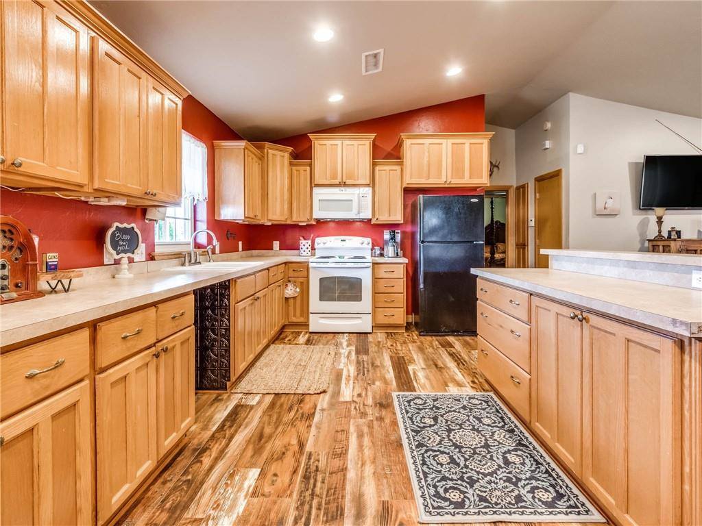 21189 Trailridge None, Tecumseh, OK 74873