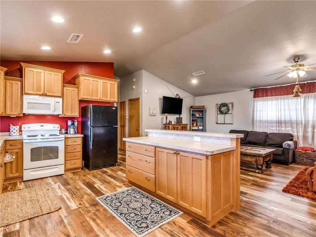 21189 Trailridge None, Tecumseh, OK 74873