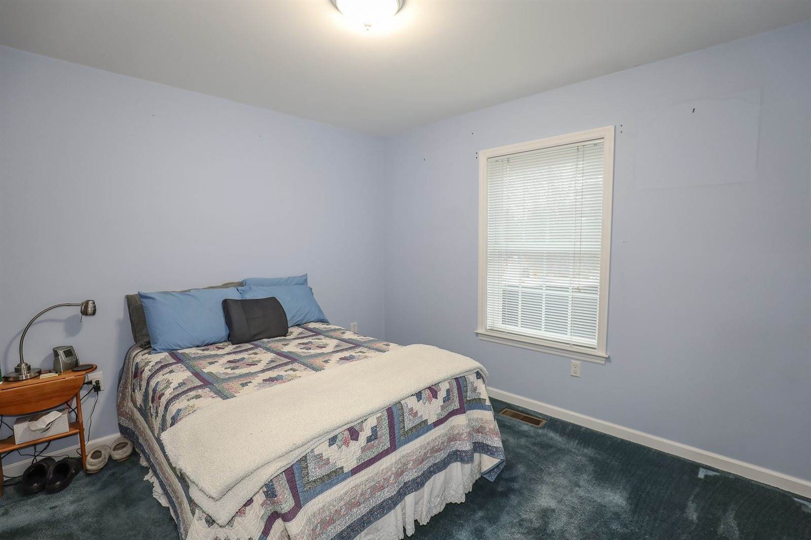 134 Dracut Road, Hudson, NH 03051