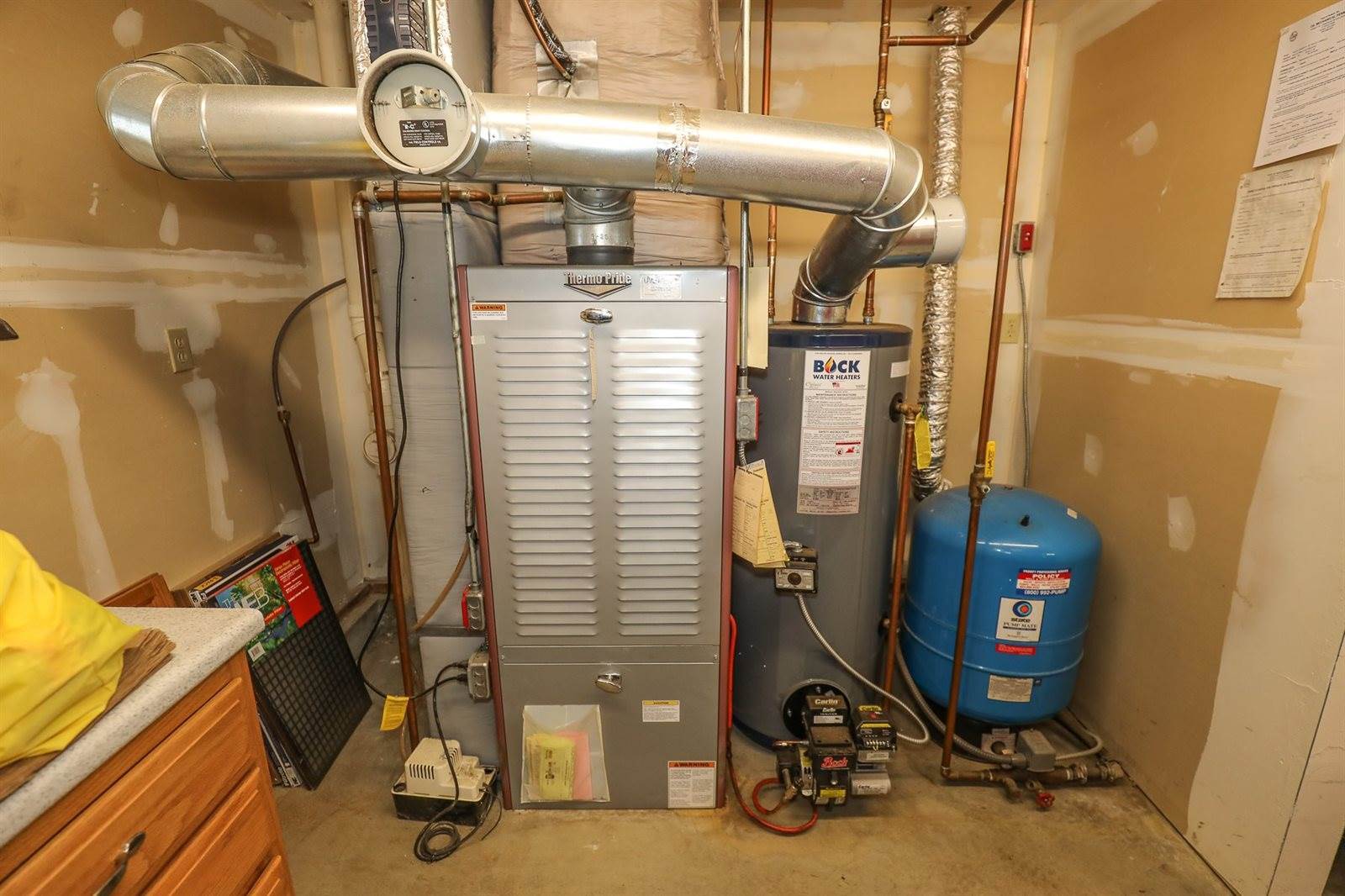 134 Dracut Road, Hudson, NH 03051