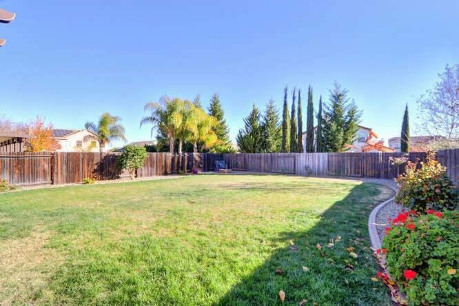 2861 Lincoln Airpark Drive, Lincoln, CA 95648