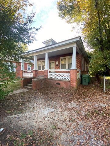 126 S 11th Avenue, Hopewell, VA 23860