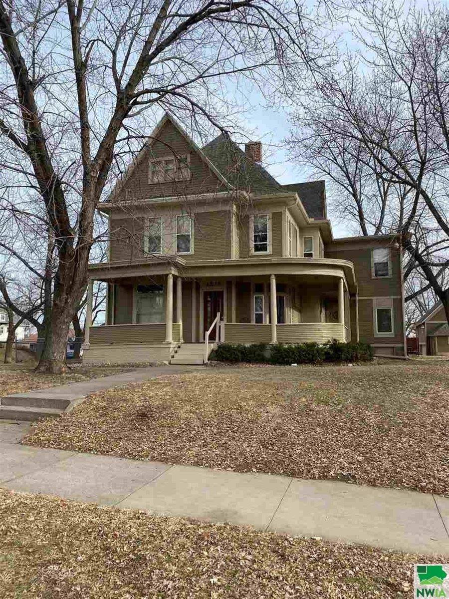 1524 Grandview, Sioux City, IA 51103