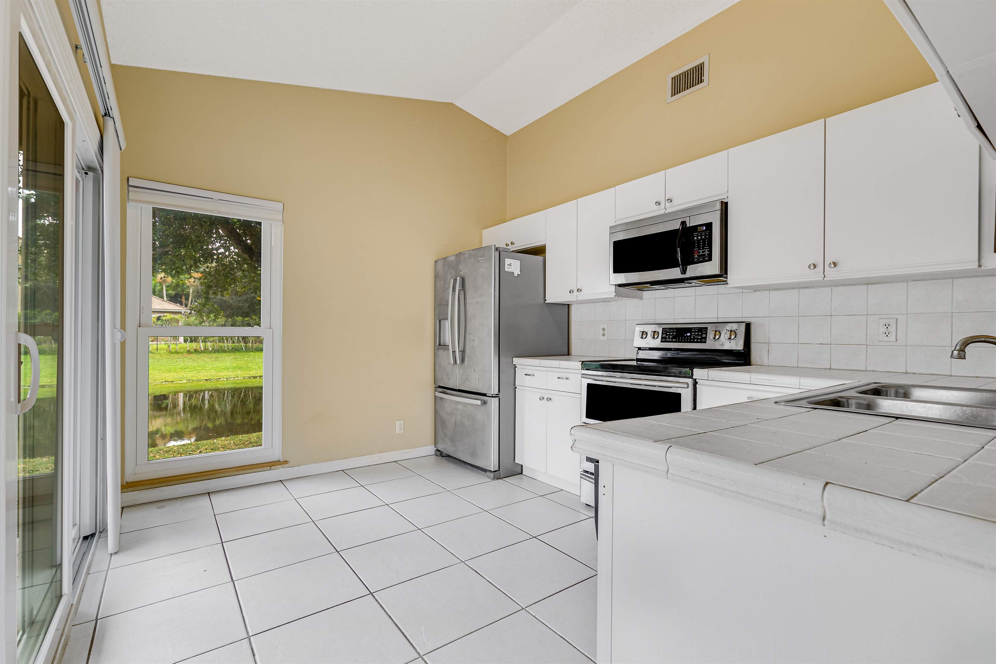 1718 Shoreside Circle, Wellington, FL 33414