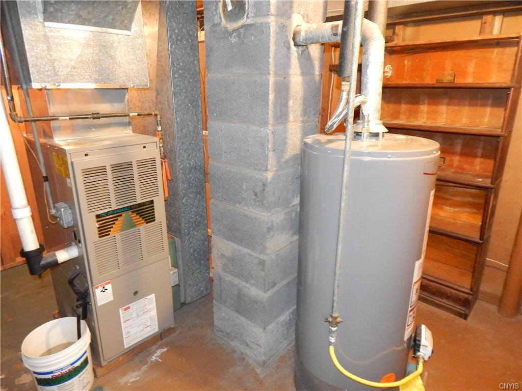 516 Salisbury Park Drive, Syracuse, NY 13224