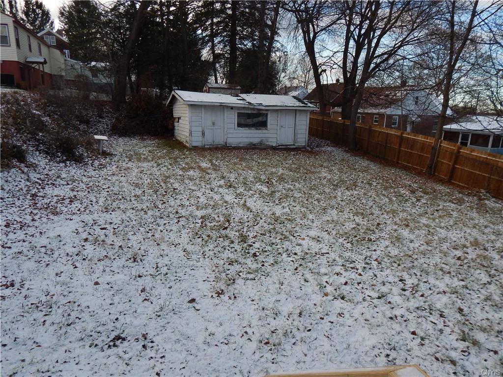 516 Salisbury Park Drive, Syracuse, NY 13224