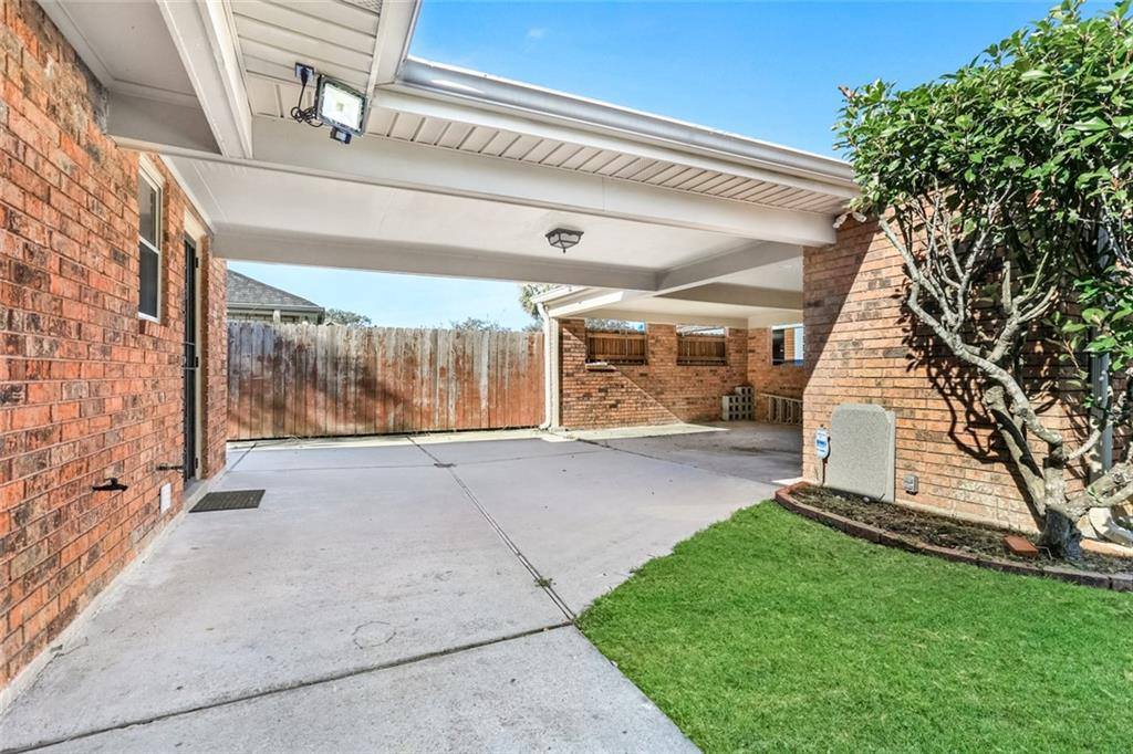 2353 Leon C Simon Drive, New Orleans, LA 70122