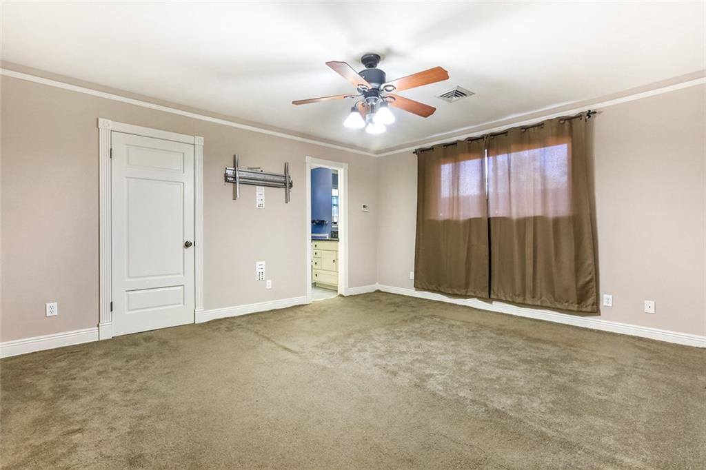 2353 Leon C Simon Drive, New Orleans, LA 70122