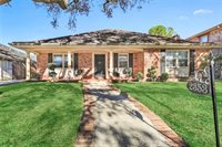 2353 Leon C Simon Drive, New Orleans, LA 70122