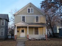 130 SW Clay St, Topeka, KS 66606