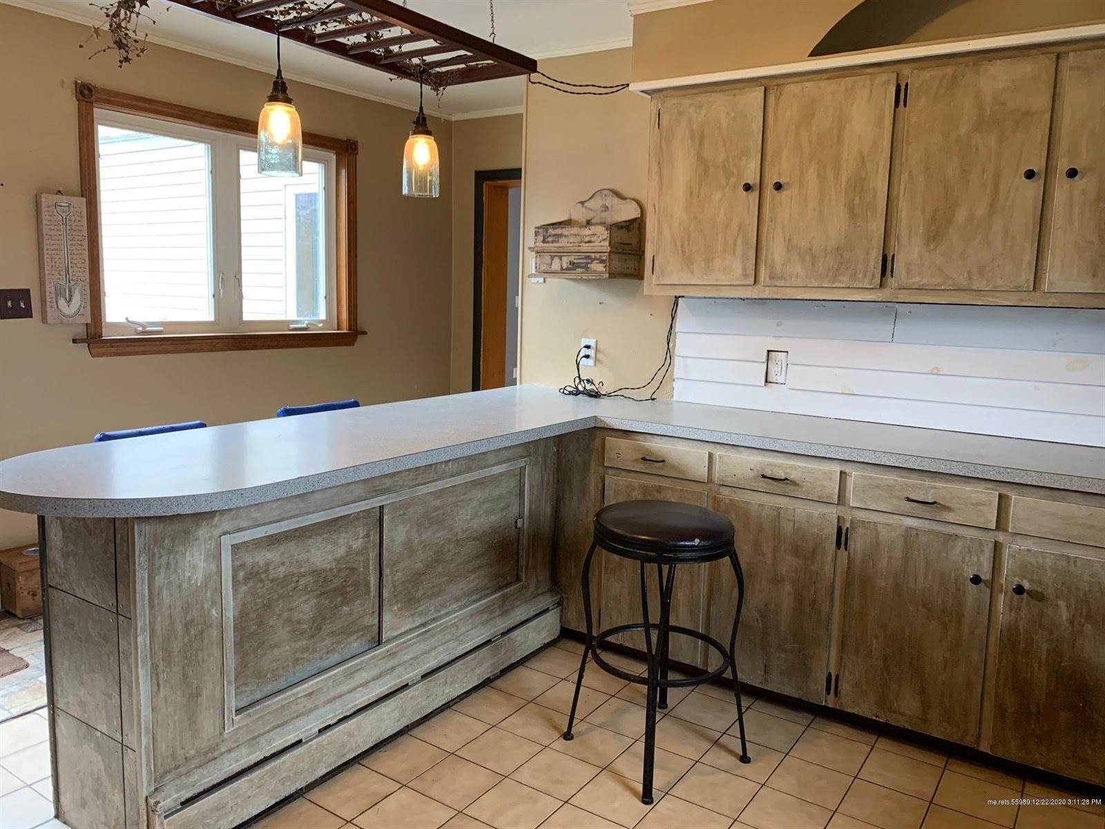 17 Fort Street, Mars Hill, ME 04758