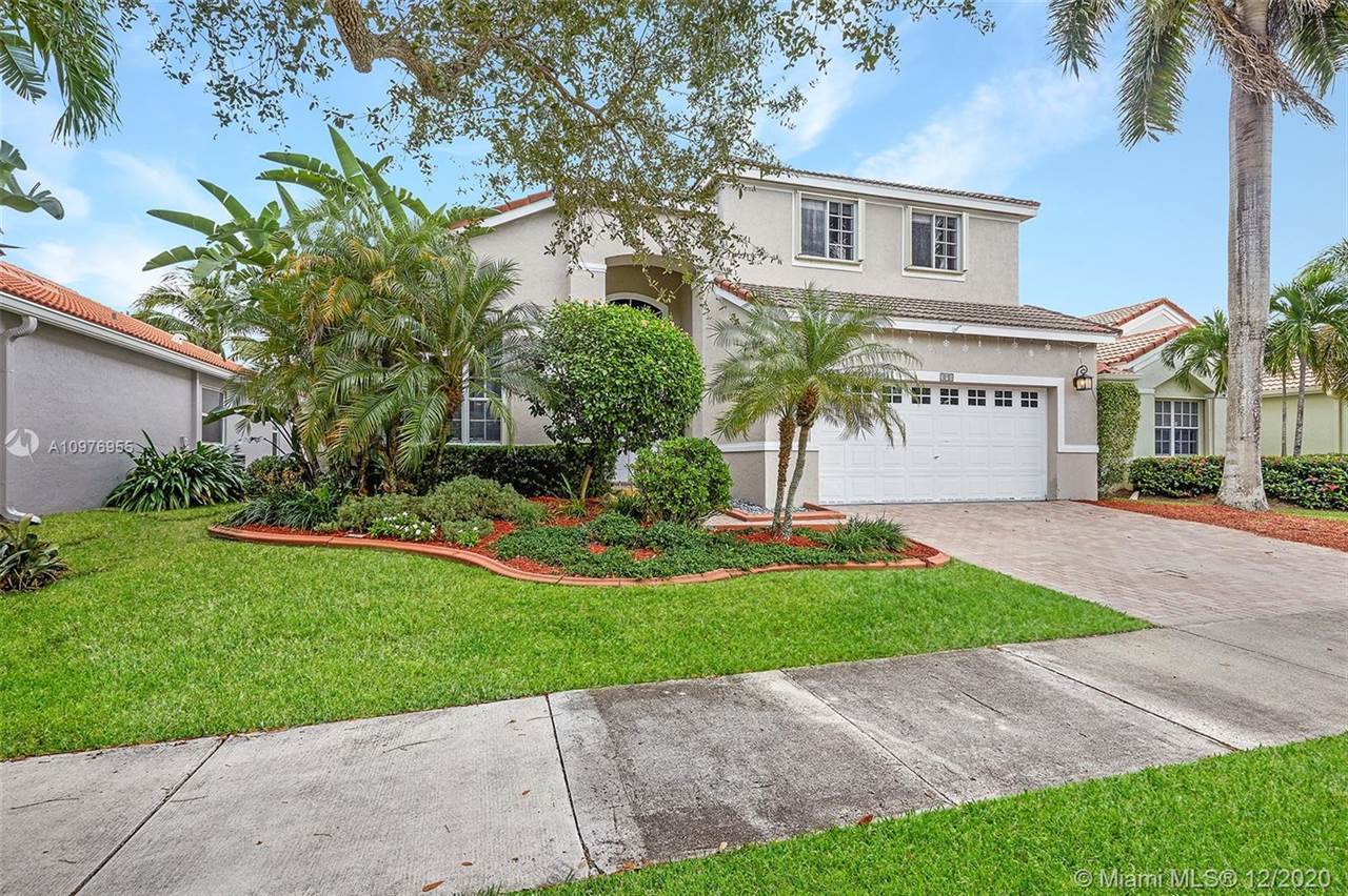 595 Cascade Falls Dr, Weston, FL 33327