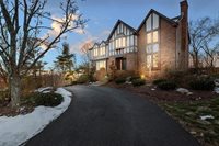 1001 Tall Trees Dr, Upper Saint Clair, PA 15241