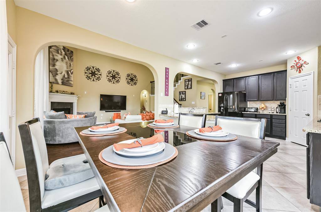 12603 Colonial Glen Court, Pearland, TX 77584