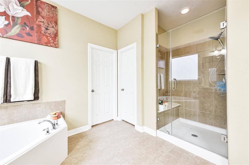 12603 Colonial Glen Court, Pearland, TX 77584