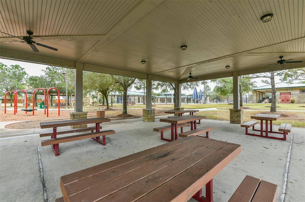 12603 Colonial Glen Court, Pearland, TX 77584