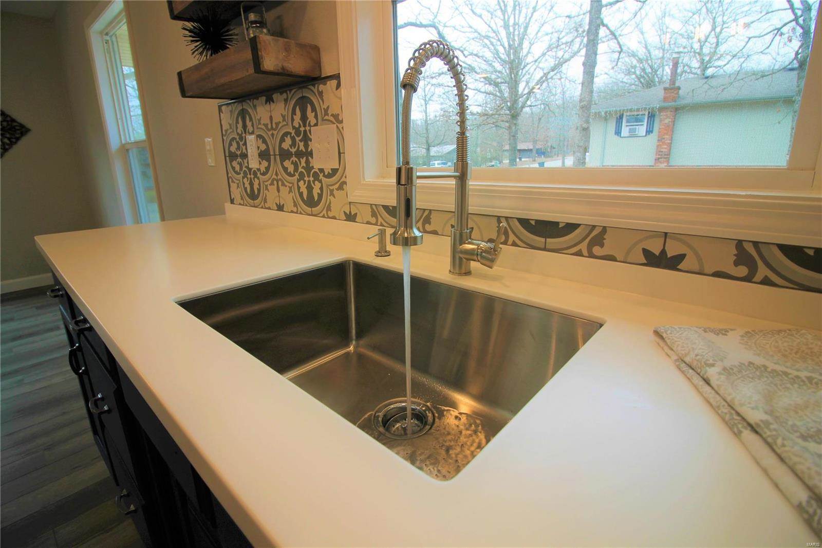 1718 Sanders Road, Waynesville, MO 65583