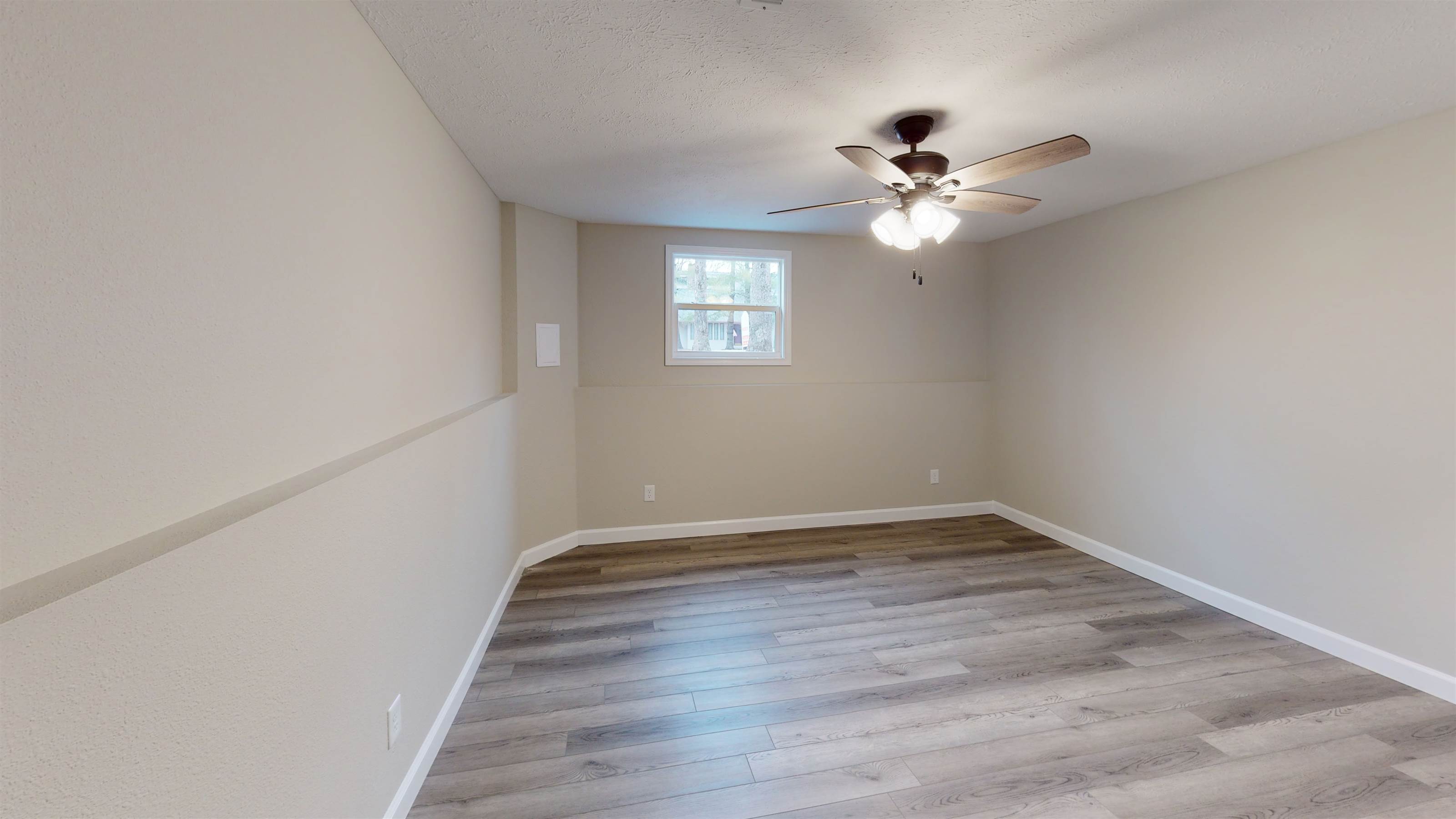 1718 Sanders Road, Waynesville, MO 65583