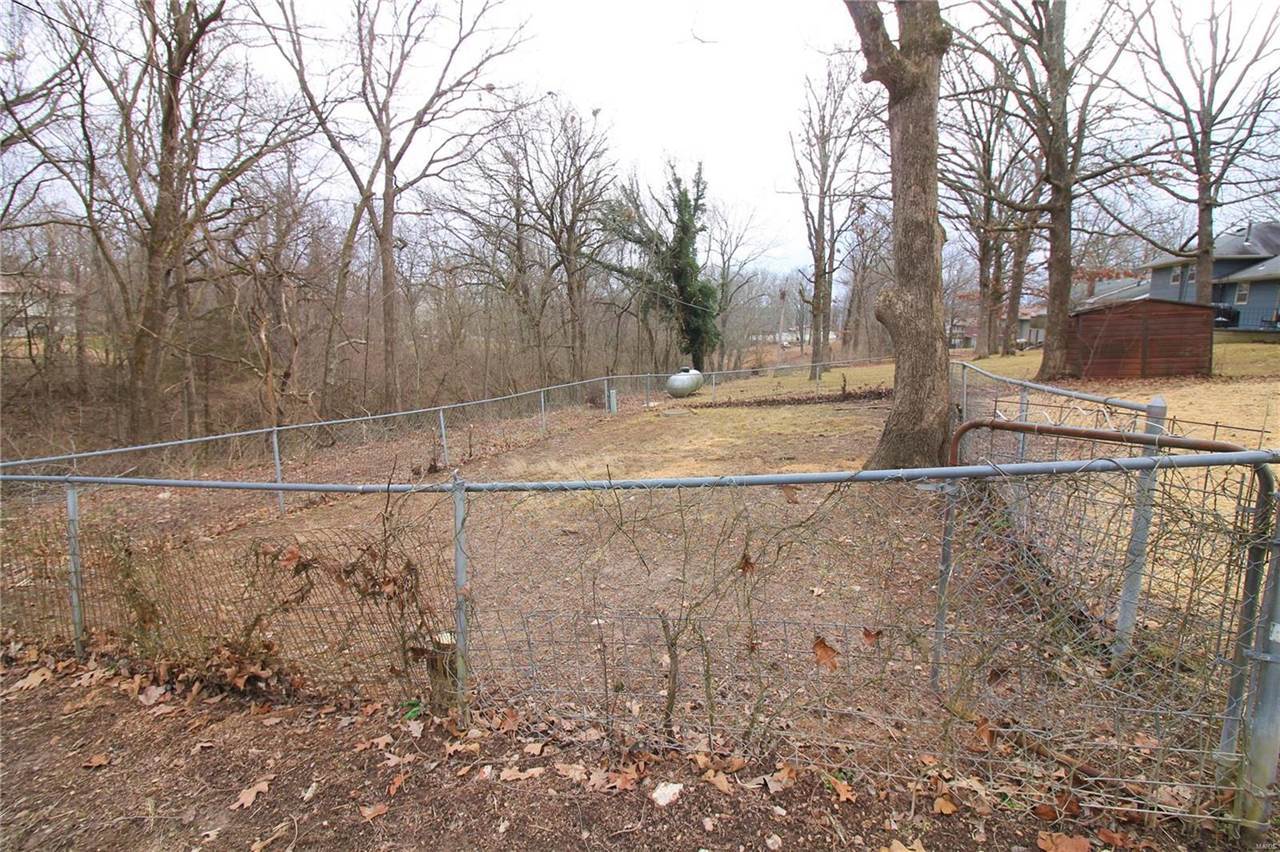 1718 Sanders Road, Waynesville, MO 65583