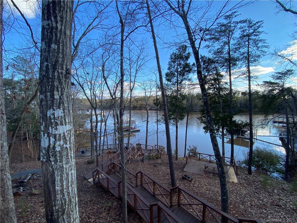 10135 Lake Shore Drive, Lancaster, SC 29720