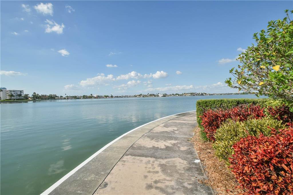 7600 Sun Island Drive South # 304, South Pasadena, FL 33707