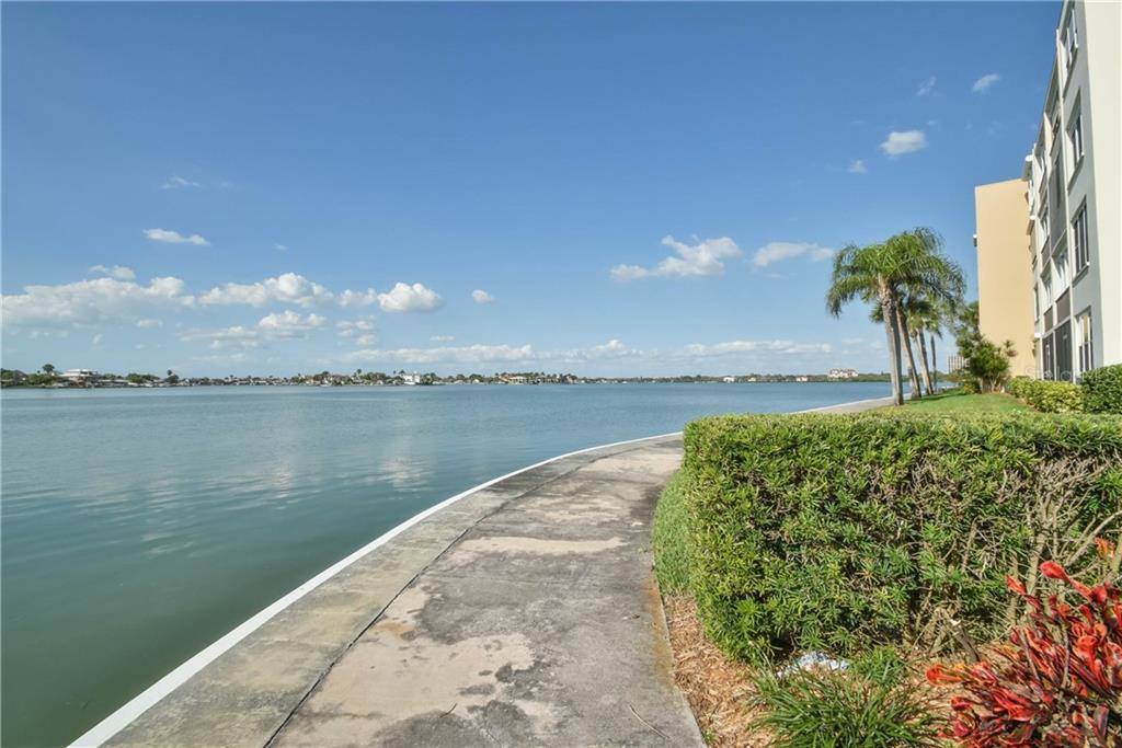 7600 Sun Island Drive South # 304, South Pasadena, FL 33707