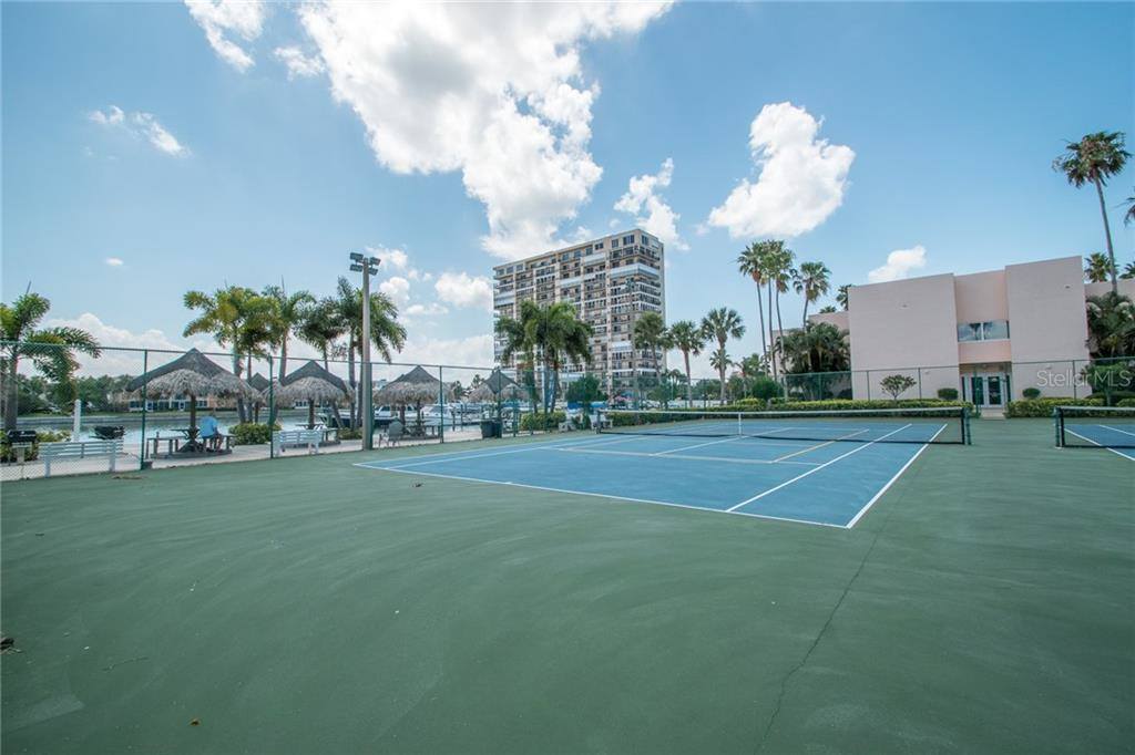 7600 Sun Island Drive South # 304, South Pasadena, FL 33707