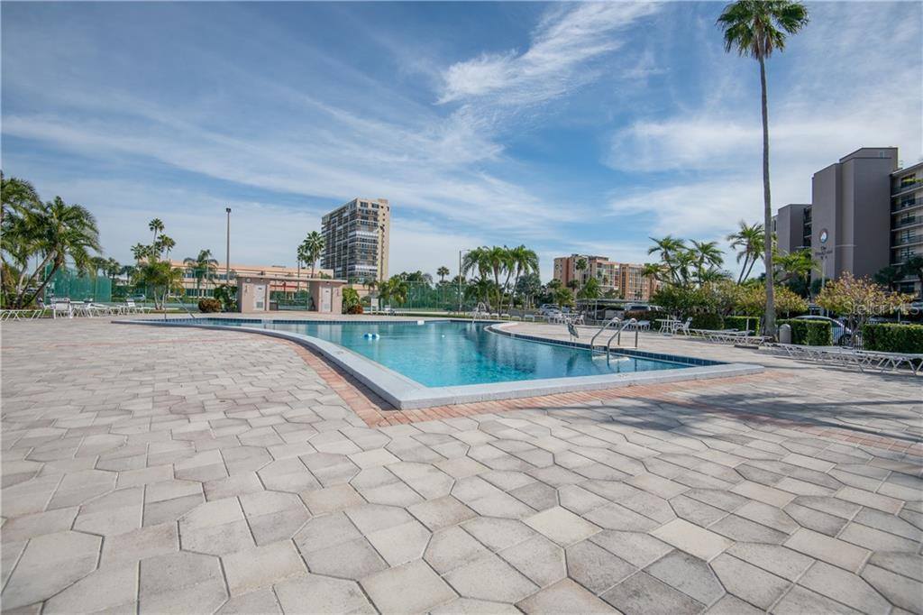 7600 Sun Island Drive South # 304, South Pasadena, FL 33707