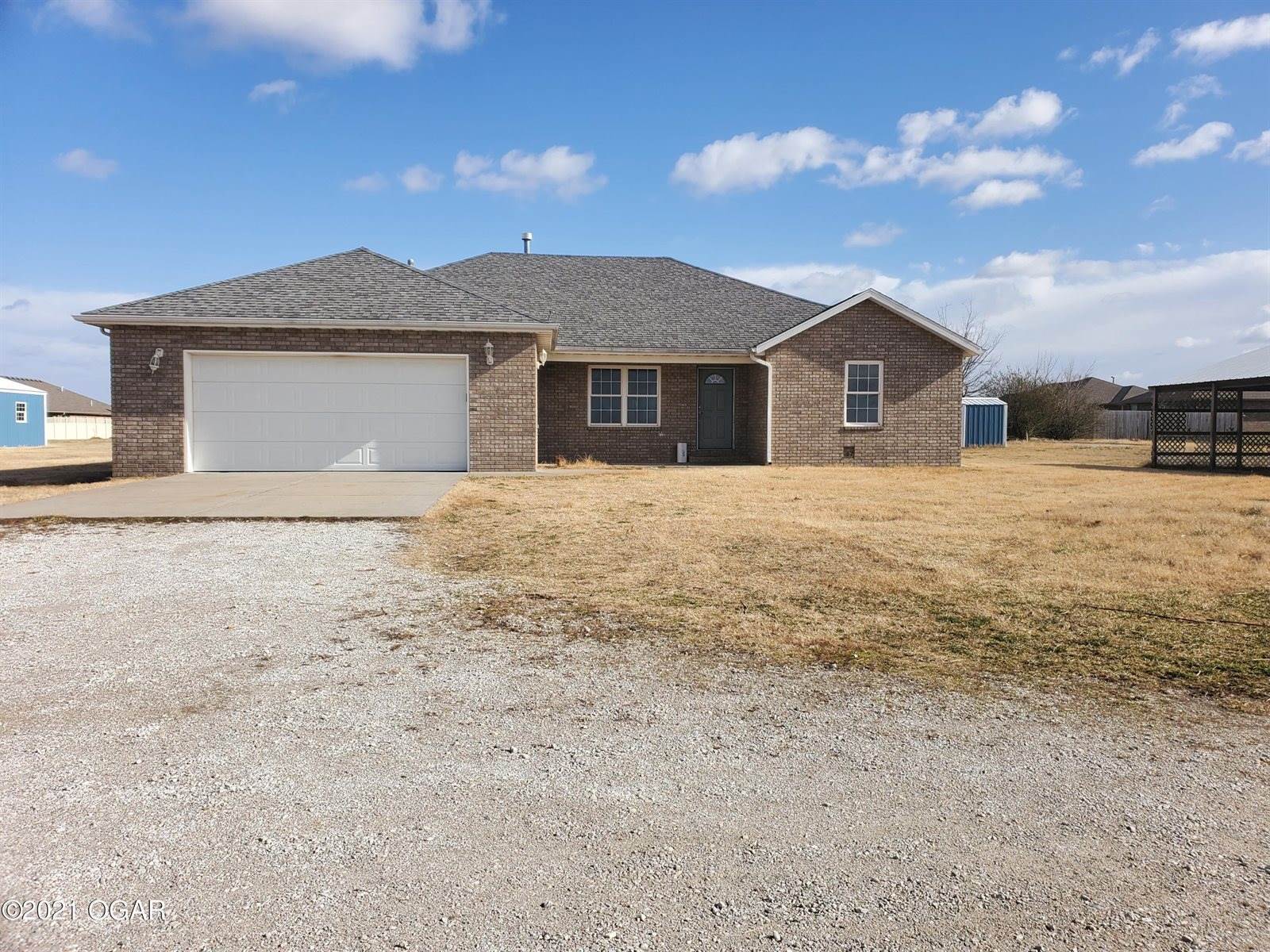 2215 South Duquesne Road, Joplin, MO 64801