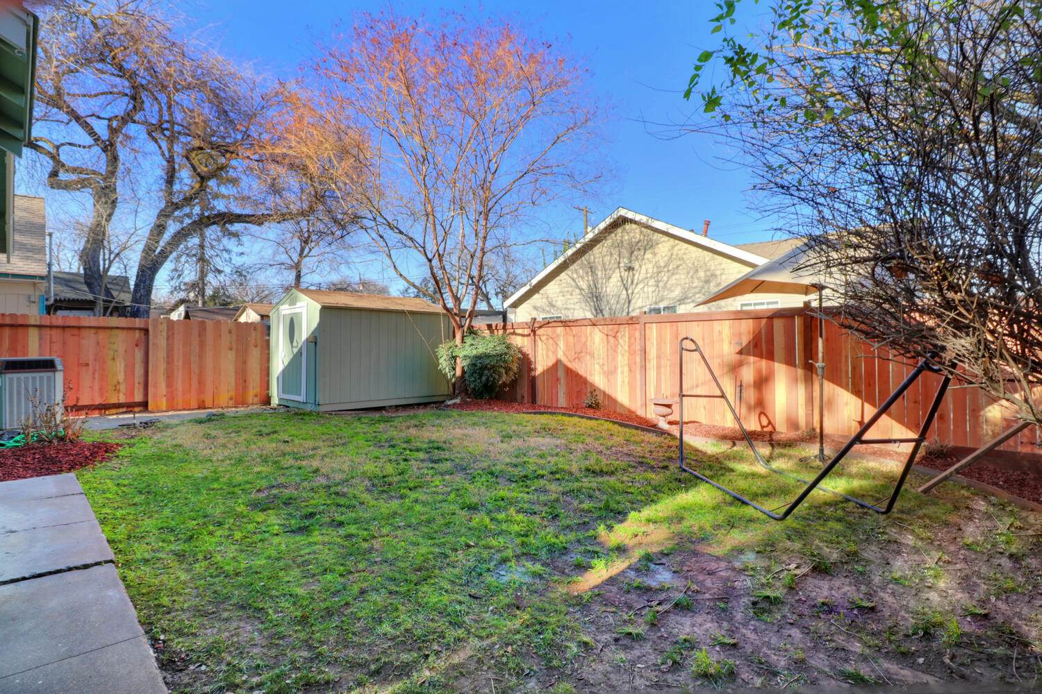 2231 C Street, Sacramento, CA 95816