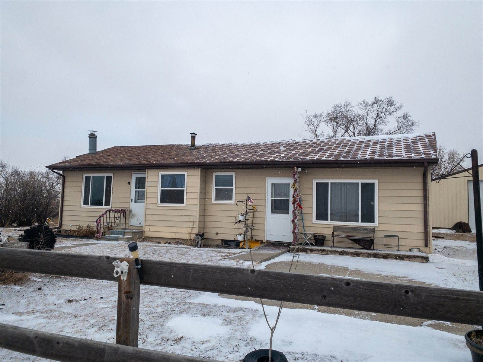 4910 153rd Ave NW, Williston, ND 58801