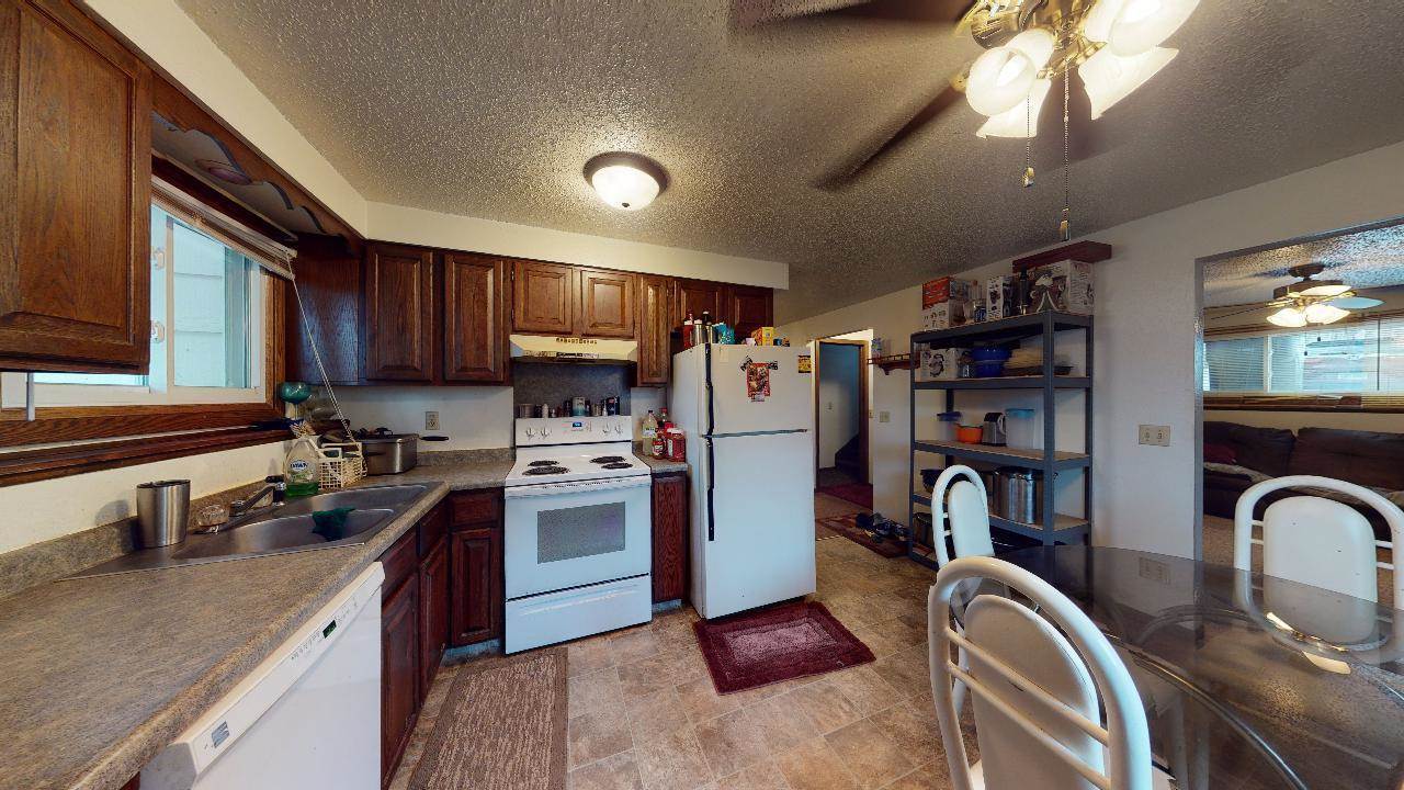 709 3rd Avenue SE, Mandan, ND 58554