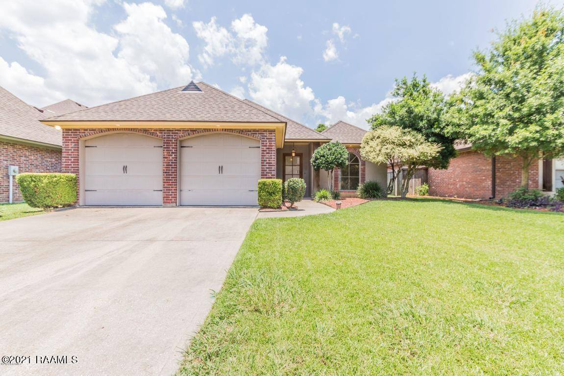 27 Oakthorn Court, Youngsville, LA 70592